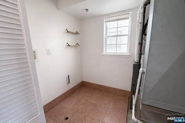 $2,750 | 231 North 12th Street, Newark, NJ 07107