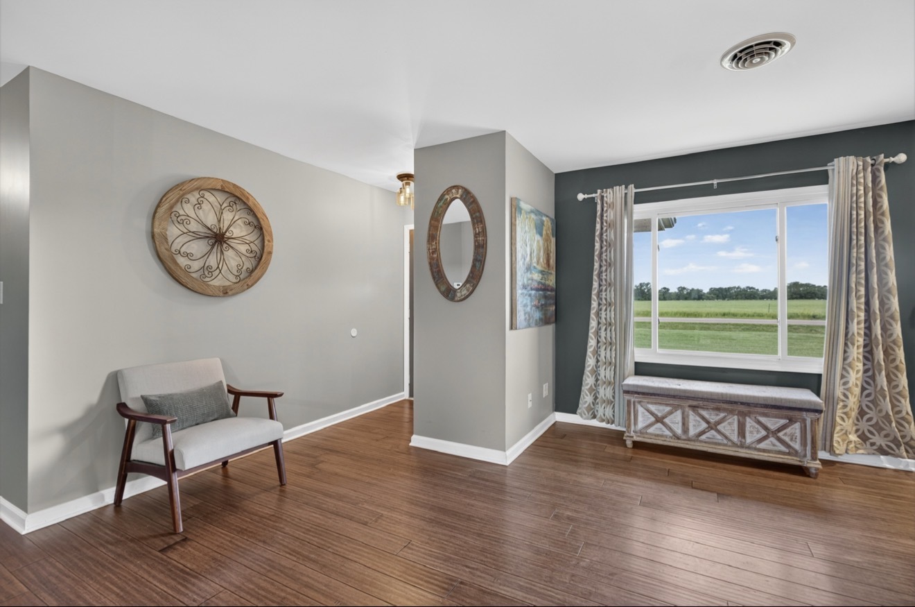 1564 East 16th Road Streator, IL 61364 - Photo 7 of 31