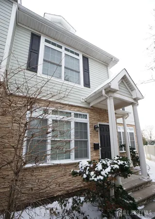 $3,195 | 1299 St Georges Avenue, Colonia, NJ 07067