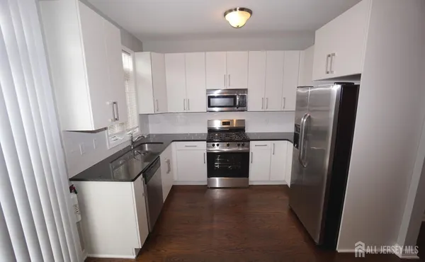 $3,195 | 1299 St Georges Avenue, Colonia, NJ 07067