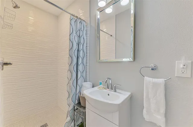 $7,500 | 2400 North Beach Road, Unit 17, Englewood, FL 34223