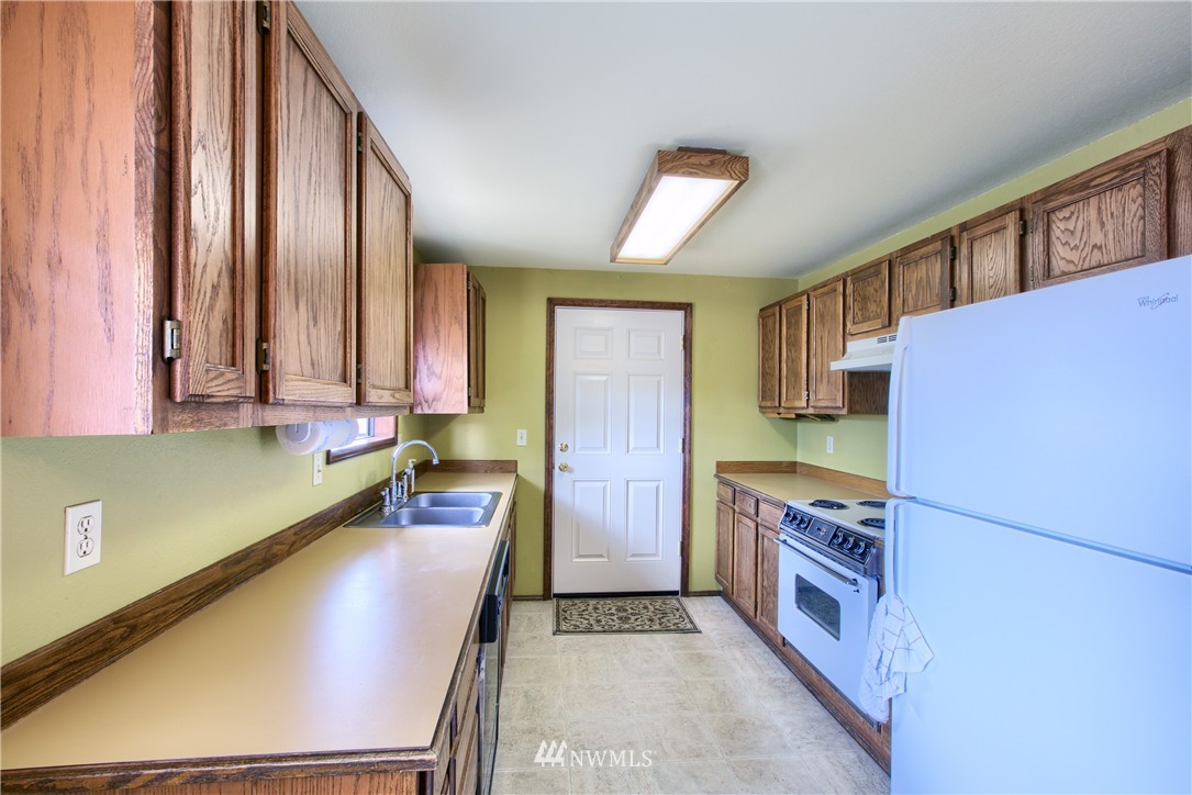32117 East Rutherford Street Carnation, WA 98014 - Photo 4 of 7 Gallery Image 4