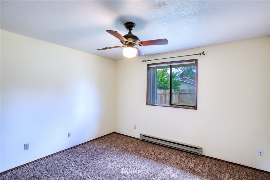32117 East Rutherford Street Carnation, WA 98014 - Photo 5 of 7 Gallery Image 5