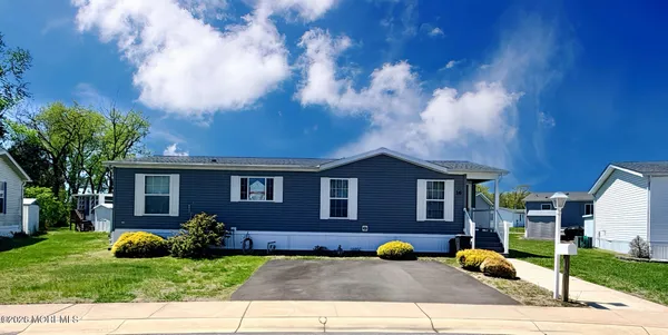 $155,000 | 16 Easy Street, Freehold, NJ 07728