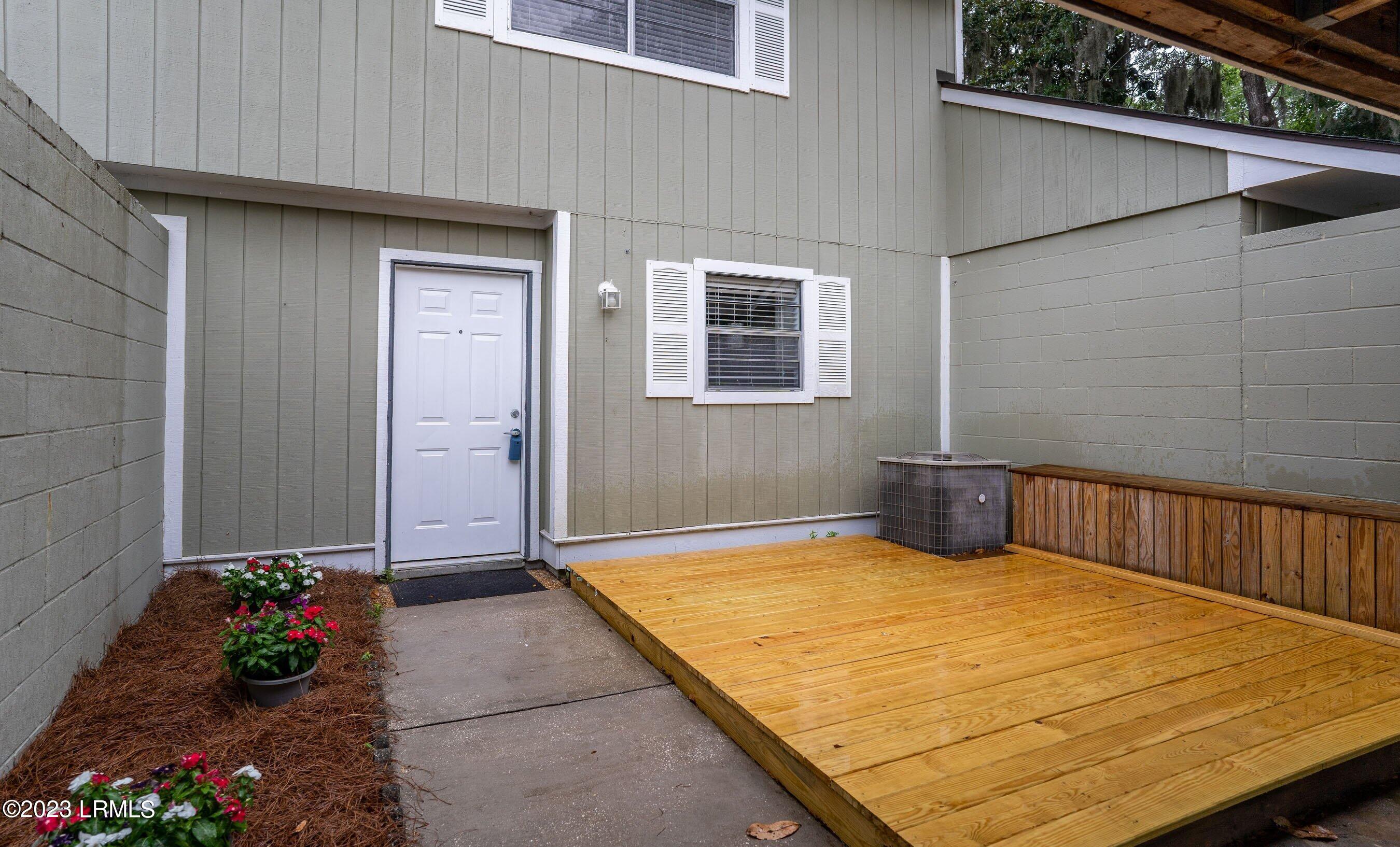 900 State Rd S-7-297, Unit B2 Beaufort, SC 29902 - Photo 4 of 22 DSC00032.jpg-SMALL