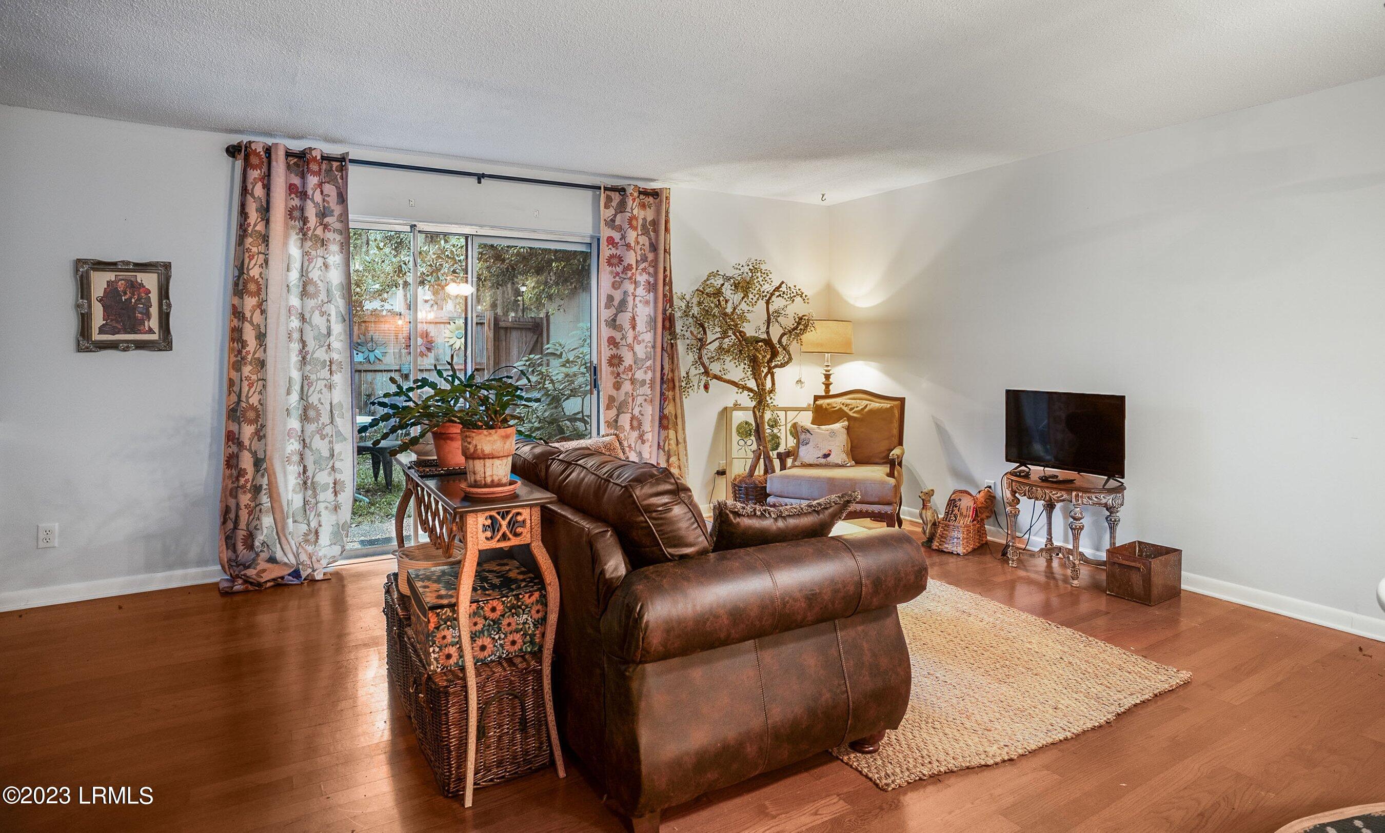 900 State Rd S-7-297, Unit B2 Beaufort, SC 29902 - Photo 8 of 22 DSC09789-5-1.jpg-SMALL
