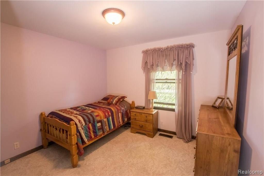 2772 West Tienken Road Rochester Hills, MI 48306 - Photo 7 of 22