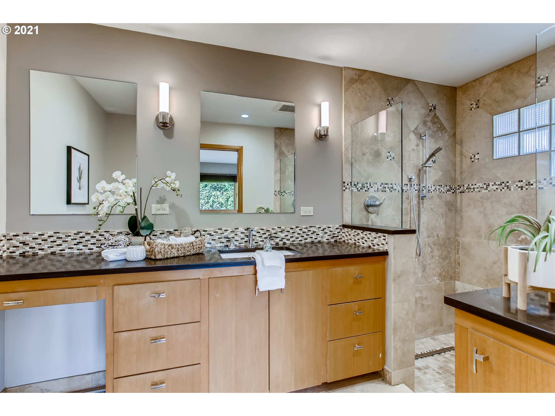 12009 Southeast Idleman Road Happy Valley, OR 97086 - Photo 21 of 32 Gallery Image 21