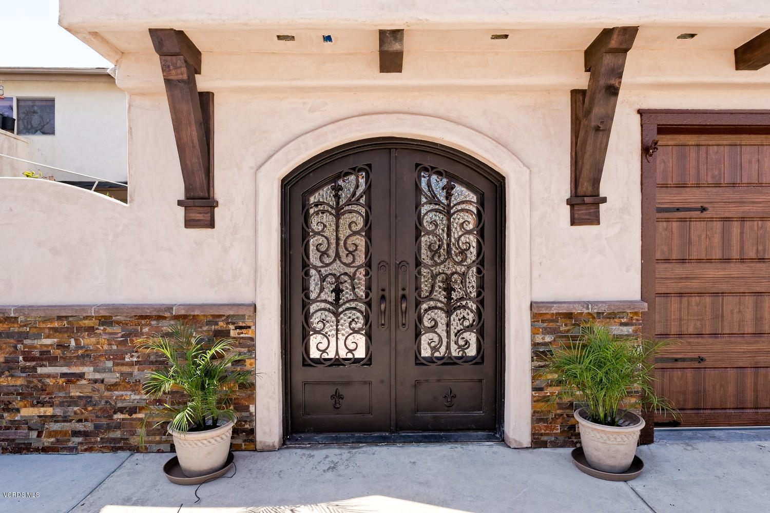 5427 Reef Way Oxnard, CA 93035 - Photo 2 of 16 Front