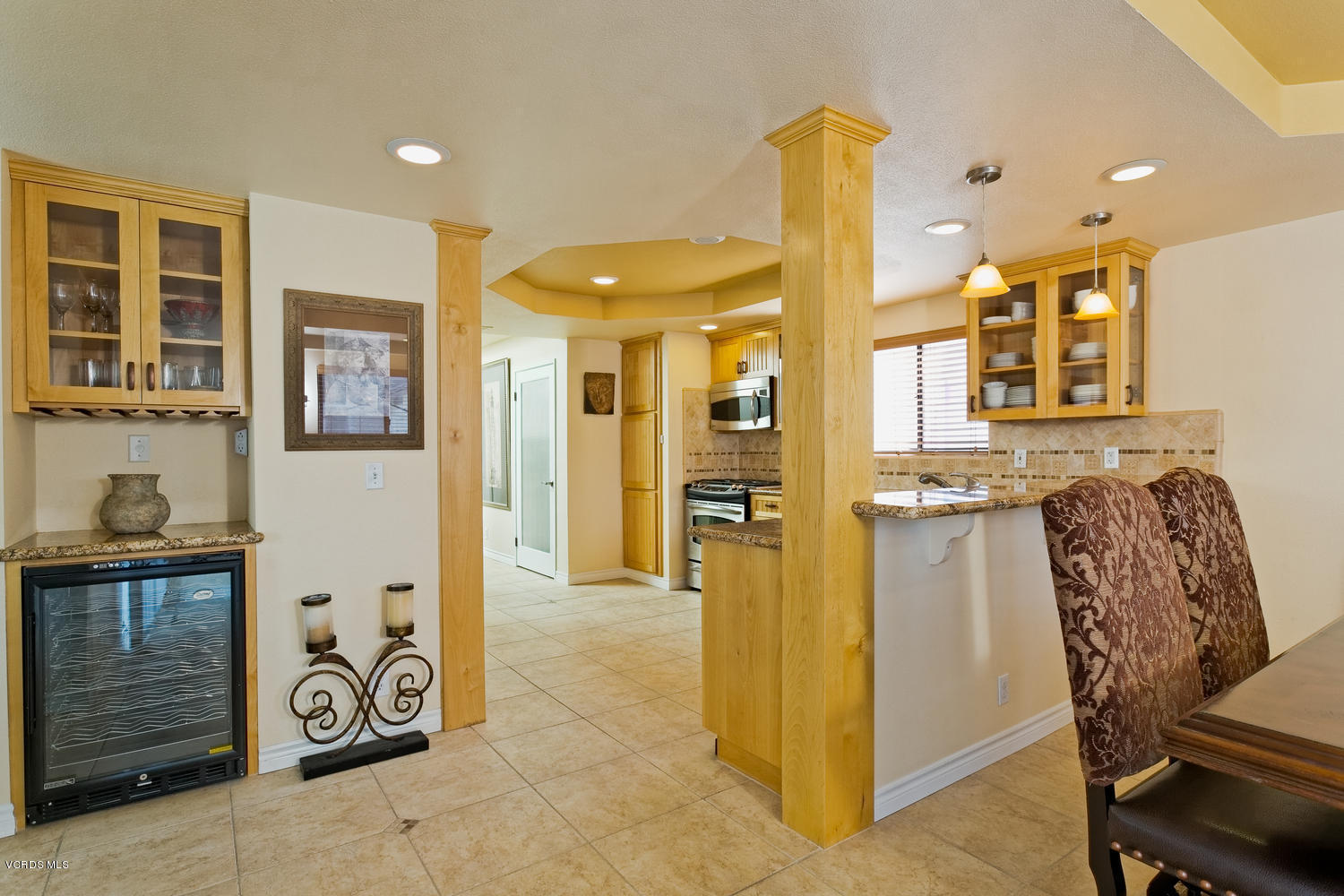 5427 Reef Way Oxnard, CA 93035 - Photo 9 of 16 5427 Reef Way Oxnard CA 93035-large-007-