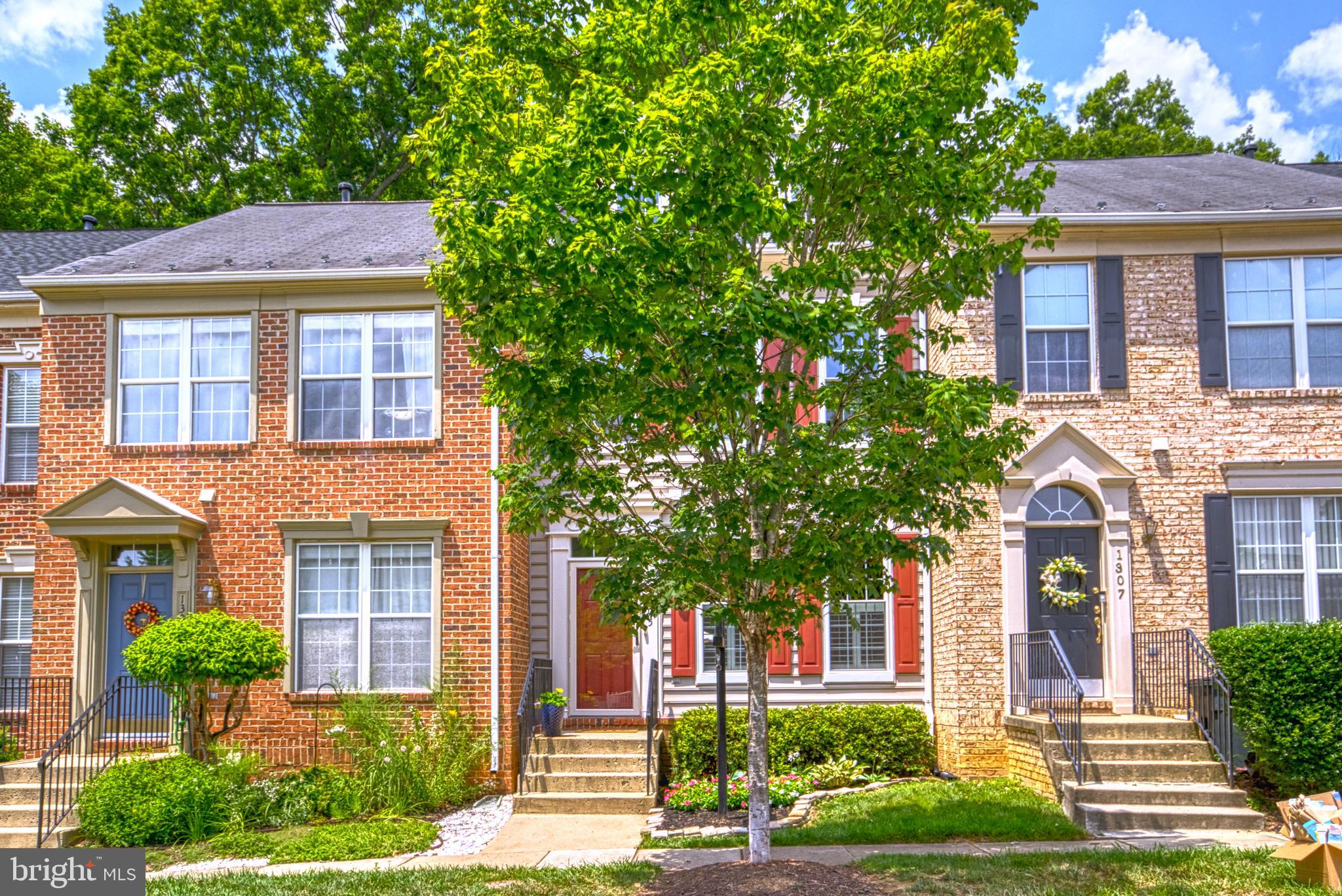 1305 Vintage Place Reston, VA 20194 - Photo 39 of 44 Gallery Image 39
