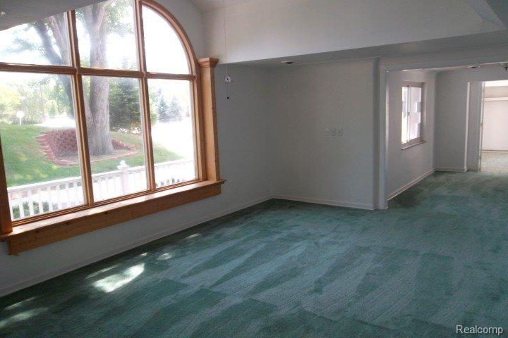 2267 East Long Lake Road Troy, MI 48085 - Photo 13 of 19 SAM_0768.JPG