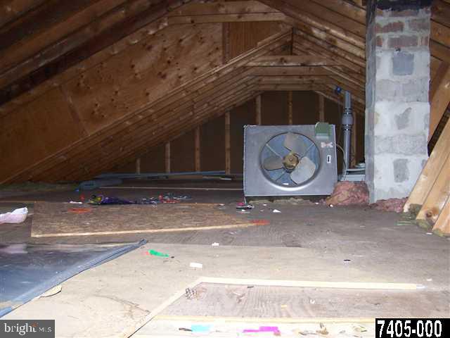 2046 Stauffer Road Spring Grove, PA 17362 - Photo 11 of 16