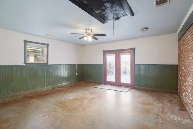 $425,000 | 205 East Lola Drive, Austin, TX 78753