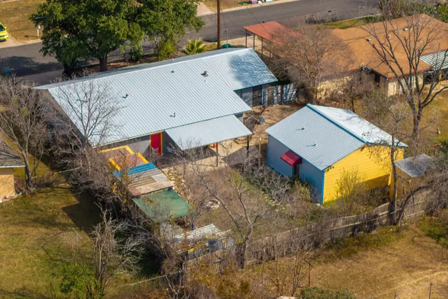 $425,000 | 205 East Lola Drive, Austin, TX 78753