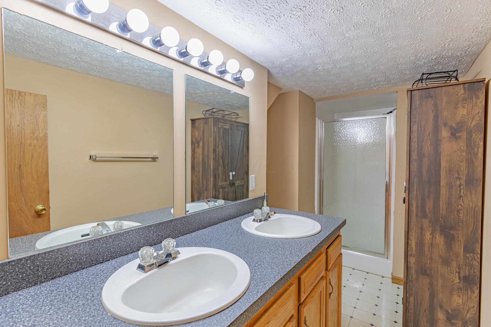 6365 Harlem Road Westerville, OH 43081 - Photo 39 of 61 6365-Harlem-75