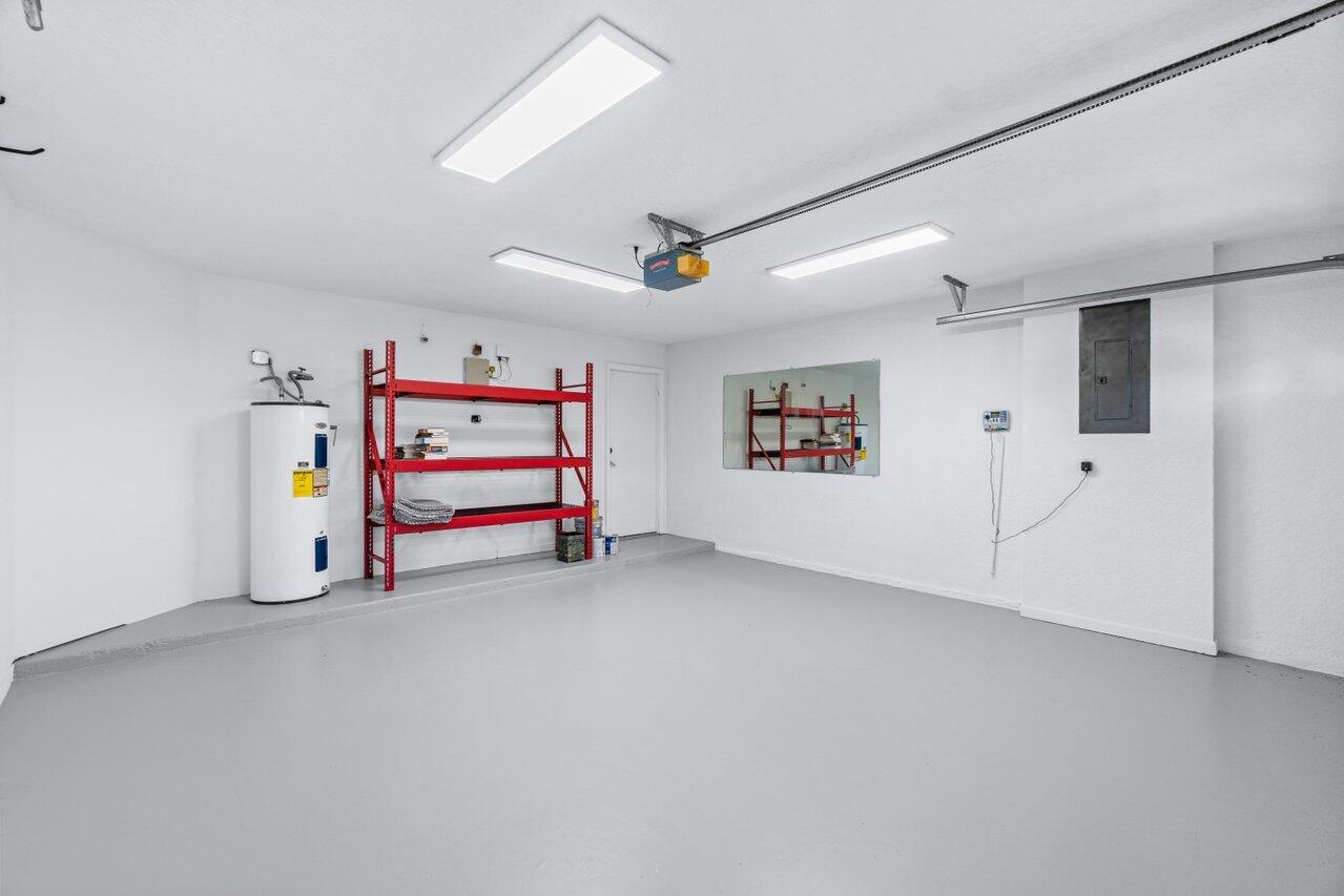 23458 Torre Circle Boca Raton, FL 33433 - Photo 31 of 36 an empty room with toys