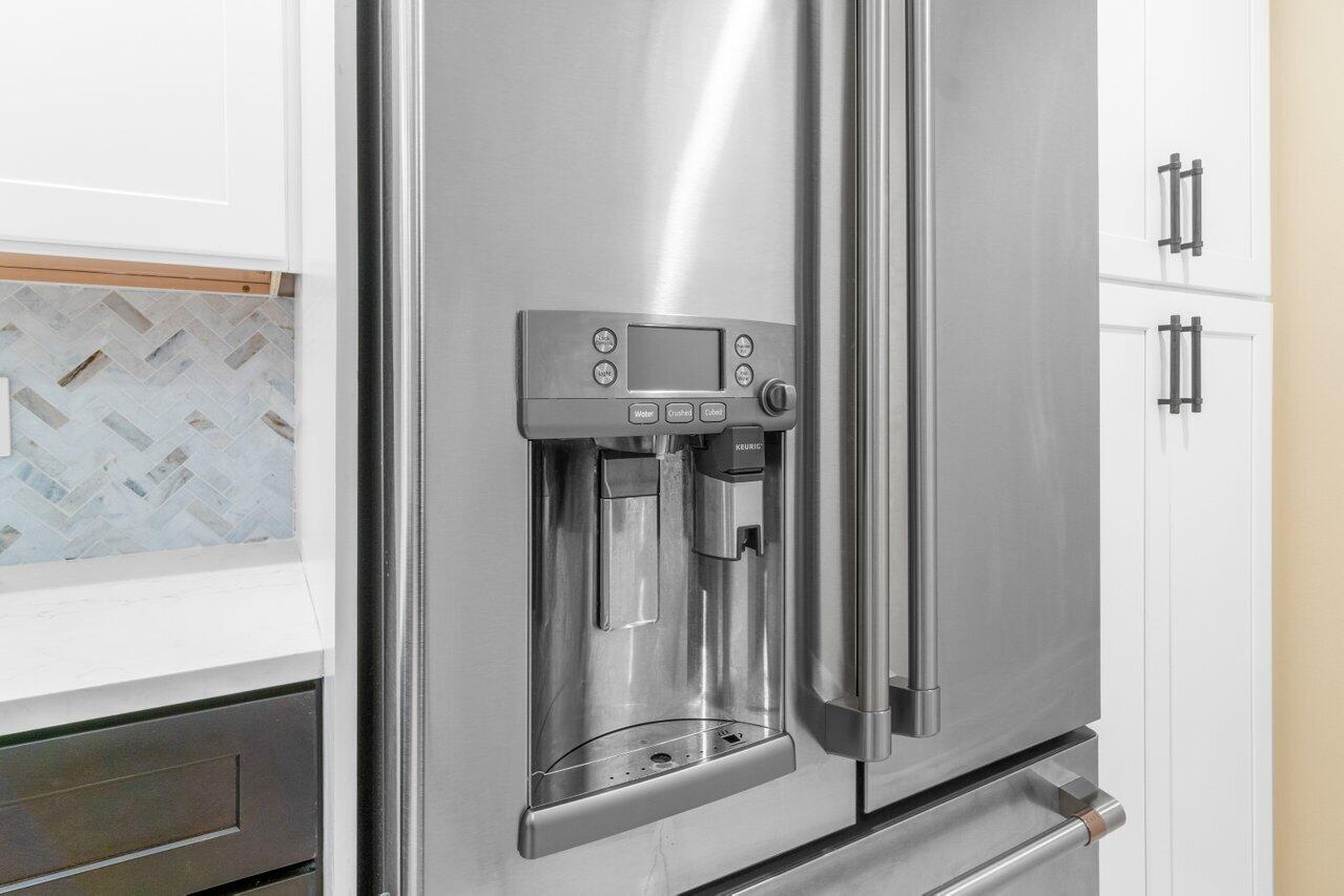 23458 Torre Circle Boca Raton, FL 33433 - Photo 10 of 36 a view of bathroom with a bath tub