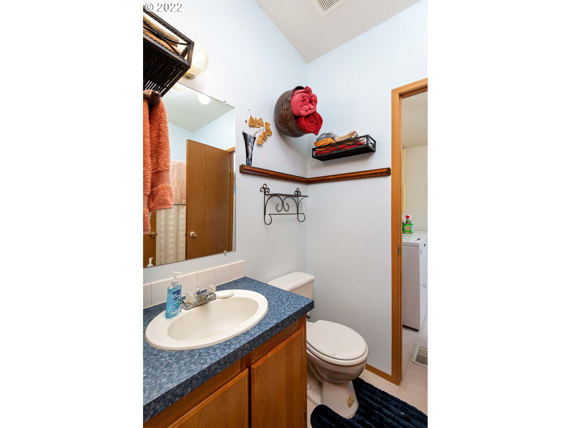 2990 Bennett Creek Road Cottage Grove, OR 97424 - Photo 17 of 31 Gallery Image 17