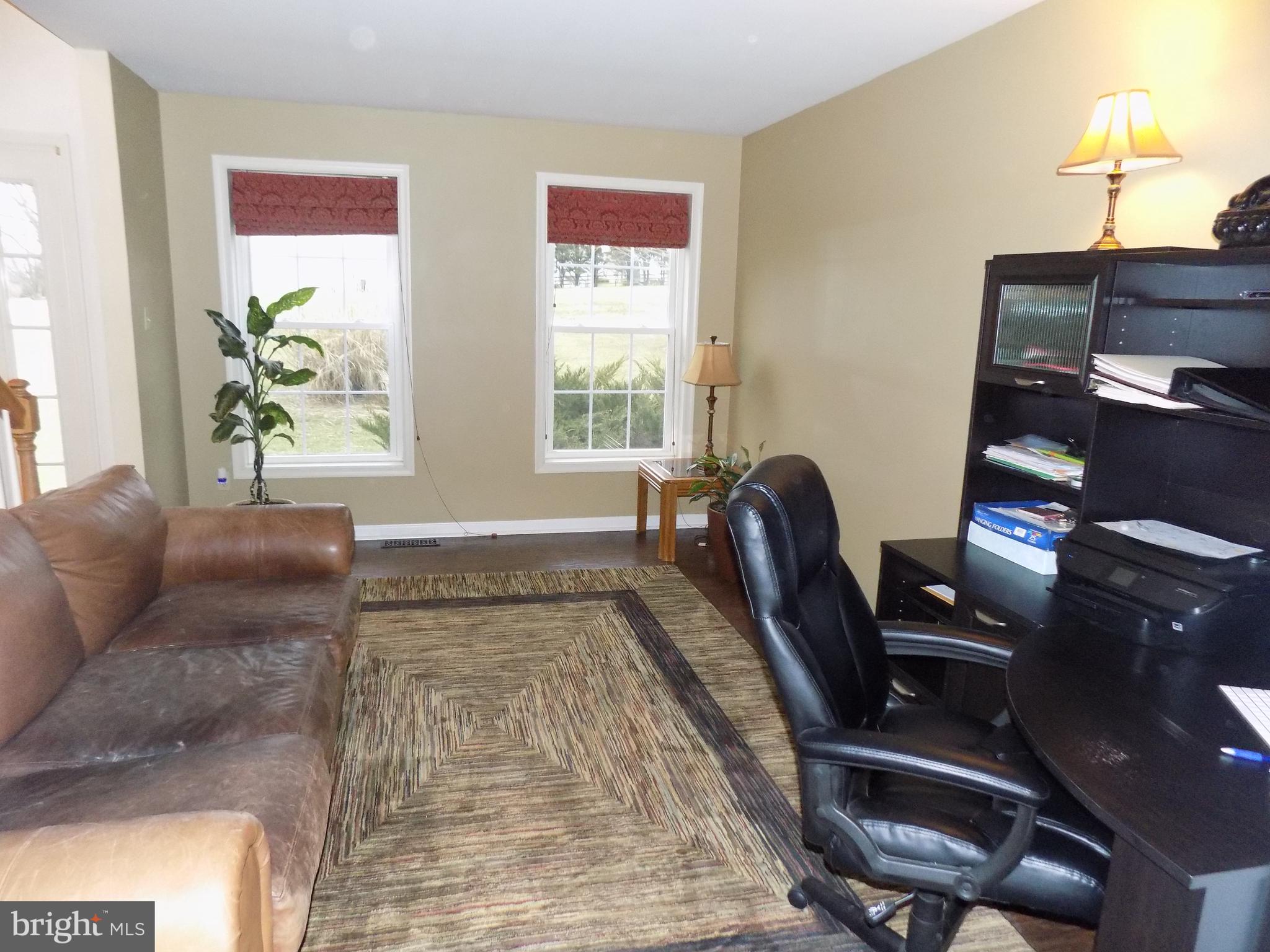 236 Waterway Road Oxford, PA 19363 - Photo 6 of 21 Living room or office