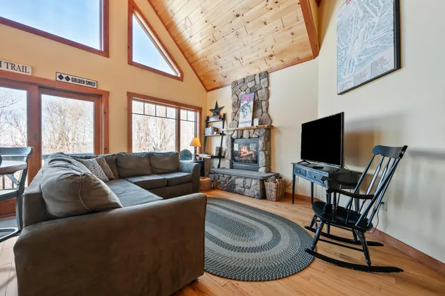 $979,000 | 39 Adams Wulff Lane, Sandy River Plt, ME 04970