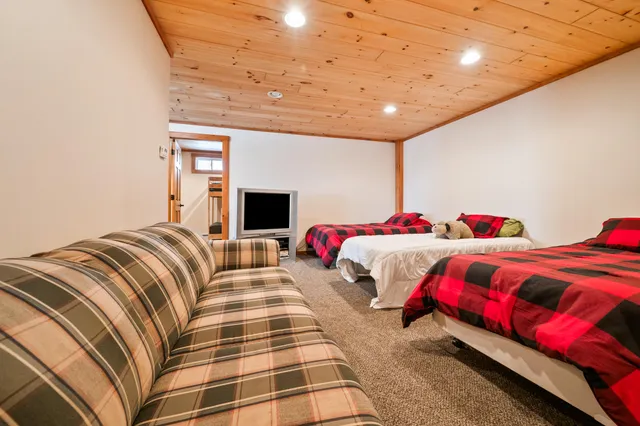 $979,000 | 39 Adams Wulff Lane, Sandy River Plt, ME 04970