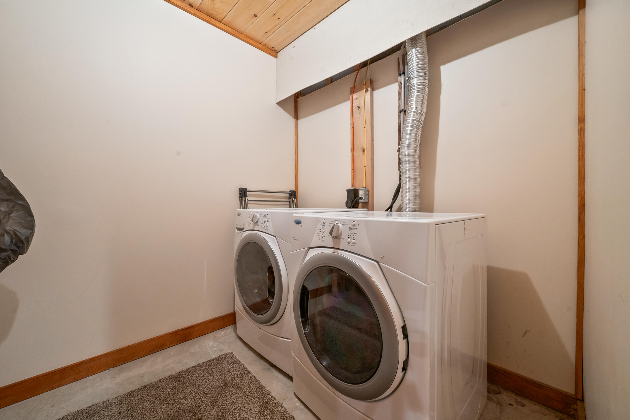 39 Adams Wulff Lane Sandy River Plt, ME 04970 - Photo 38 of 47 Laundry