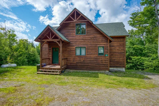 $979,000 | 39 Adams Wulff Lane, Sandy River Plt, ME 04970