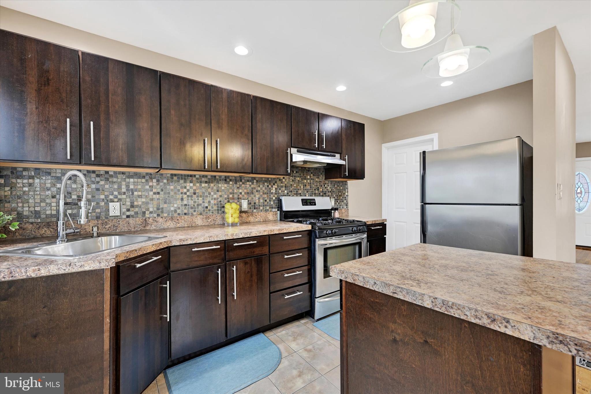 4811 Kimberleigh Road Baltimore, MD 21212 - Photo 12 of 24 Kitchen