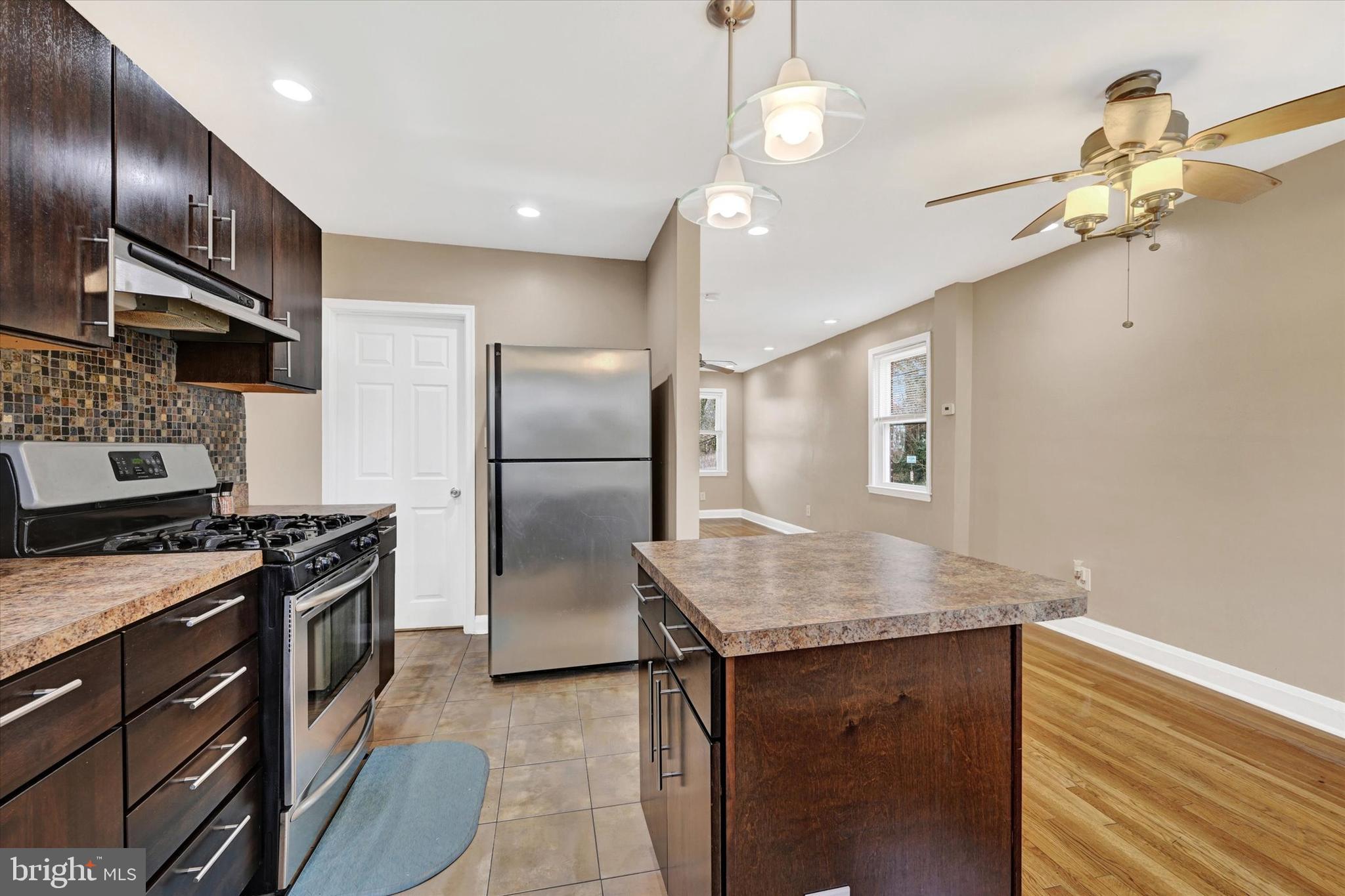 4811 Kimberleigh Road Baltimore, MD 21212 - Photo 13 of 24 Kitchen