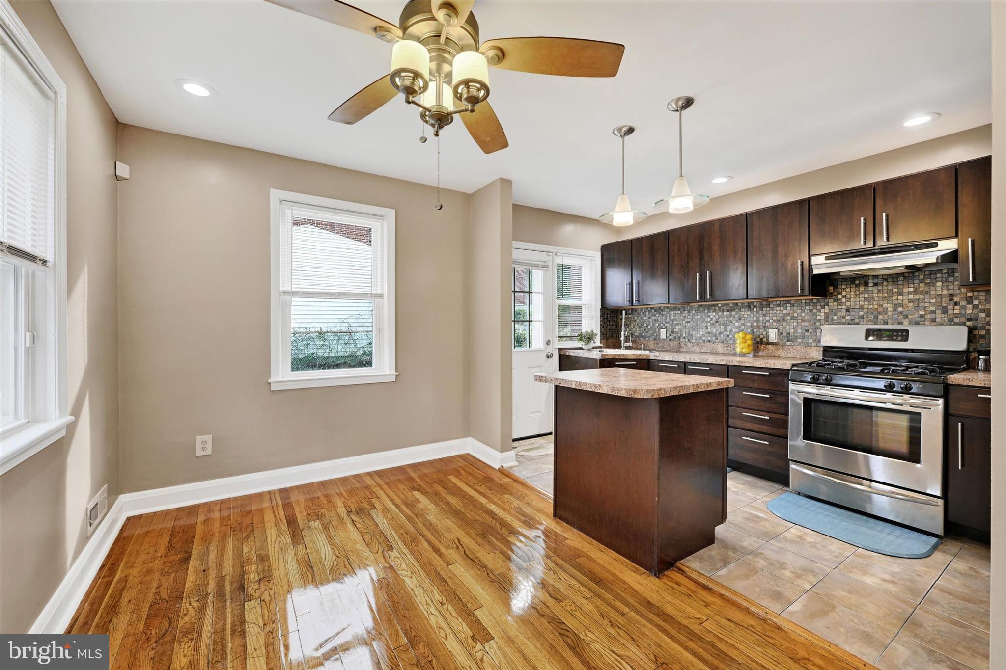 4811 Kimberleigh Road Baltimore, MD 21212 - Photo 9 of 24 Dining Room / Kitchen