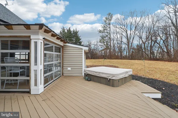 $4,300 | 6812 Spruce Hill Court, Warrenton, VA 20187