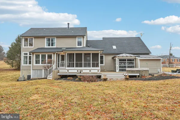 $4,300 | 6812 Spruce Hill Court, Warrenton, VA 20187