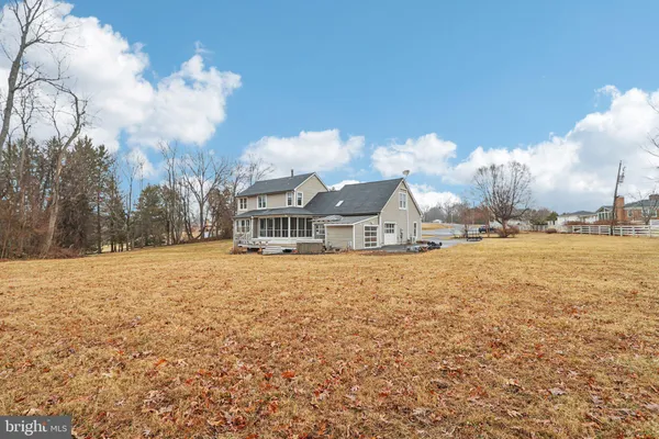 $4,300 | 6812 Spruce Hill Court, Warrenton, VA 20187