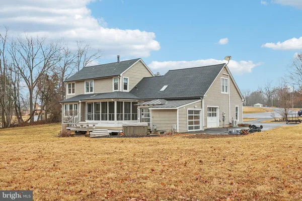 $4,300 | 6812 Spruce Hill Court, Warrenton, VA 20187