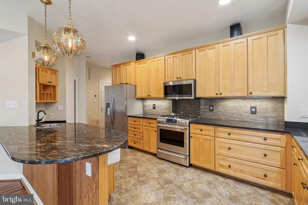 $4,300 | 6812 Spruce Hill Court, Warrenton, VA 20187