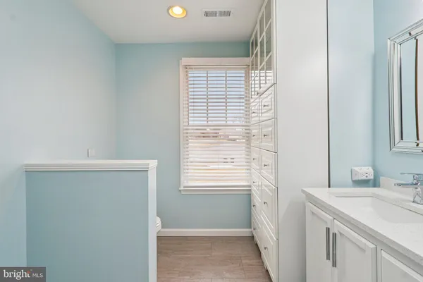 $4,300 | 6812 Spruce Hill Court, Warrenton, VA 20187