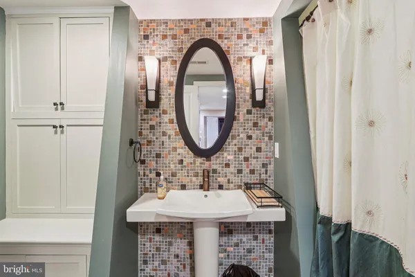 $4,300 | 6812 Spruce Hill Court, Warrenton, VA 20187