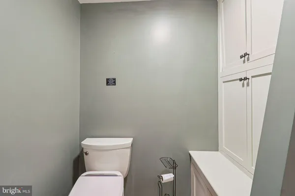 $4,300 | 6812 Spruce Hill Court, Warrenton, VA 20187