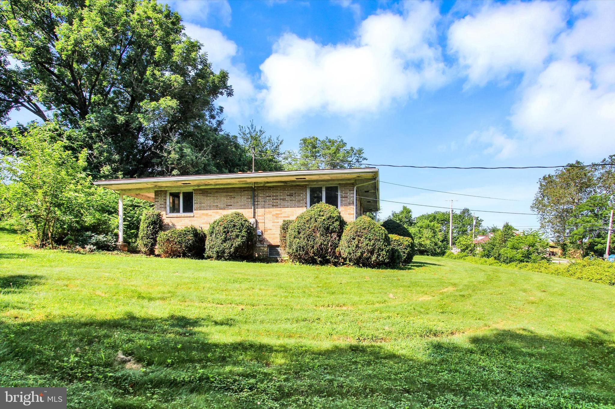6122 York Road Spring Grove, PA 17362 - Photo 15 of 18