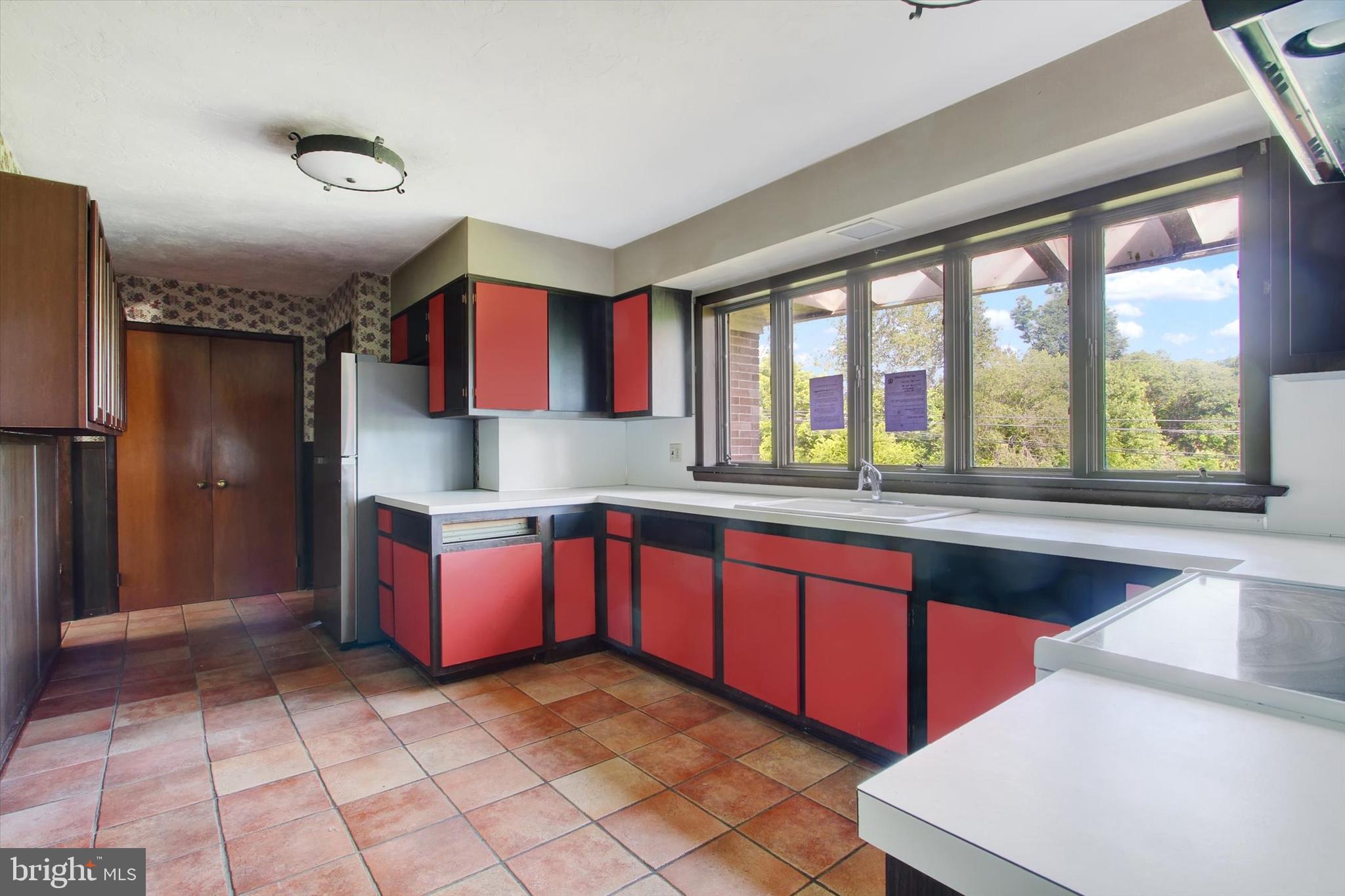 6122 York Road Spring Grove, PA 17362 - Photo 4 of 18