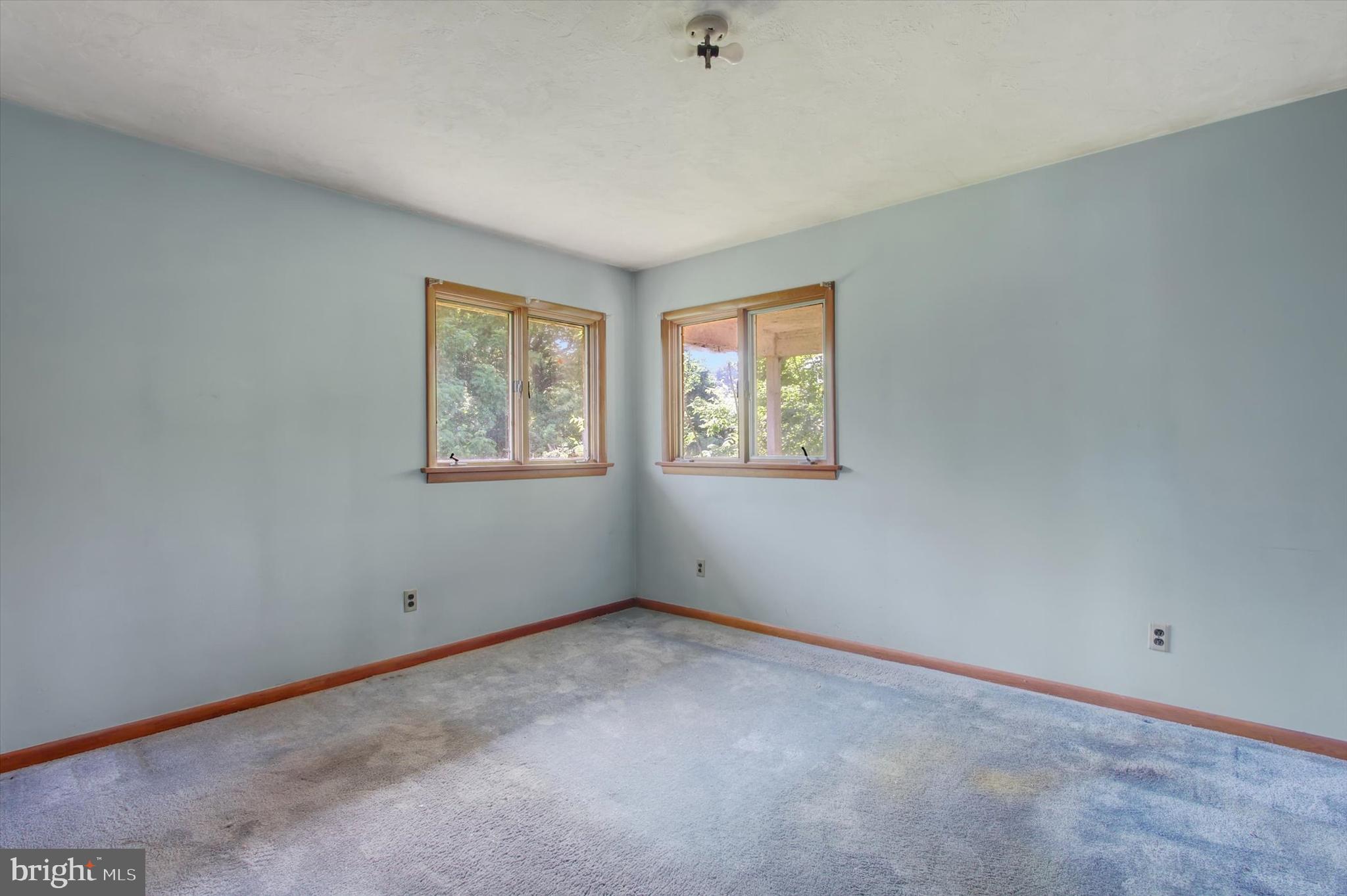 6122 York Road Spring Grove, PA 17362 - Photo 7 of 18