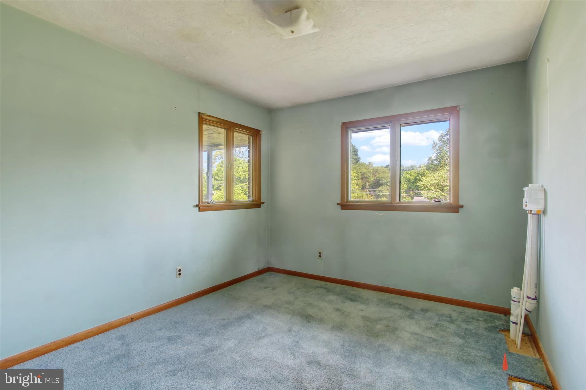 6122 York Road Spring Grove, PA 17362 - Photo 9 of 18