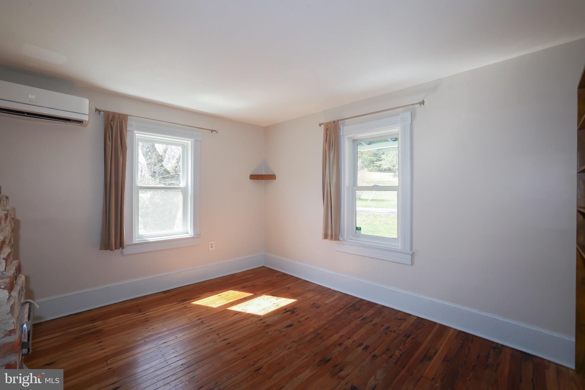 24060 New Mountain Road Aldie, VA 20105 - Photo 5 of 16