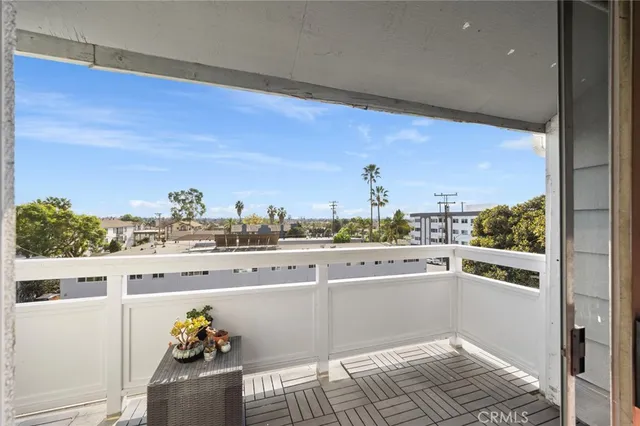 $459,000 | 3401 East Wilton Street, Unit 307, Long Beach, CA 90804