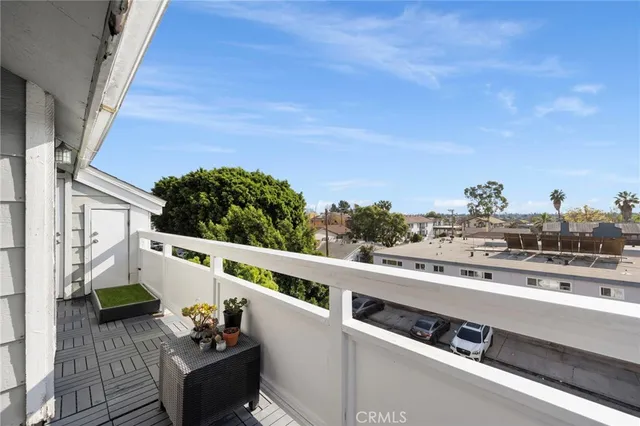$459,000 | 3401 East Wilton Street, Unit 307, Long Beach, CA 90804