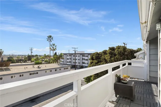 $459,000 | 3401 East Wilton Street, Unit 307, Long Beach, CA 90804