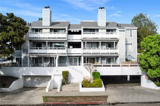 $459,000 | 3401 East Wilton Street, Unit 307, Long Beach, CA 90804