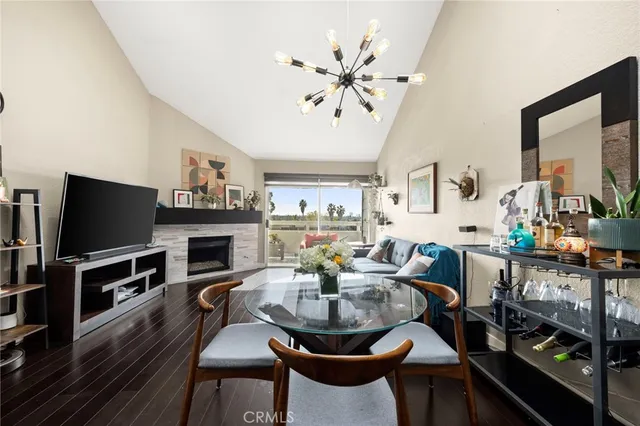 $459,000 | 3401 East Wilton Street, Unit 307, Long Beach, CA 90804