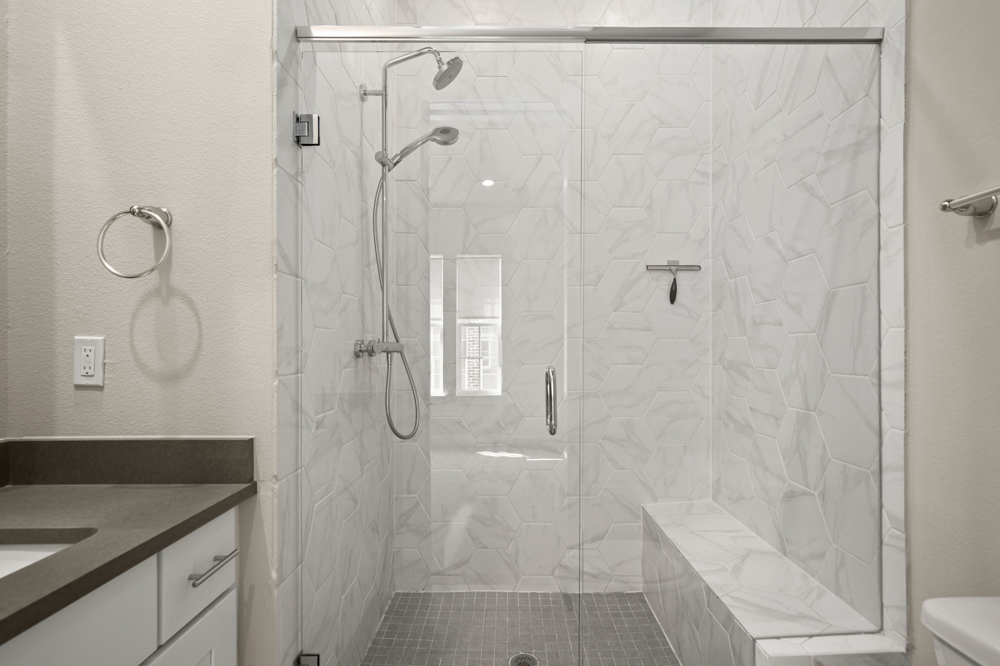 1308 Tinnin Ford Road, Unit 14 Austin, TX 78741 - Photo 14 of 19